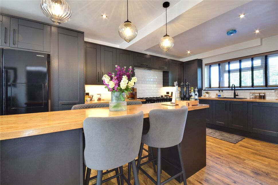 Kitchen / Breakfast Room
