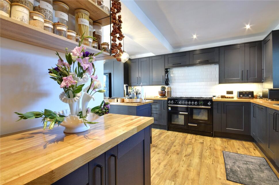 Kitchen / Breakfast Room