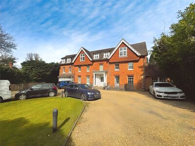 3 bedroom  Flat to rent