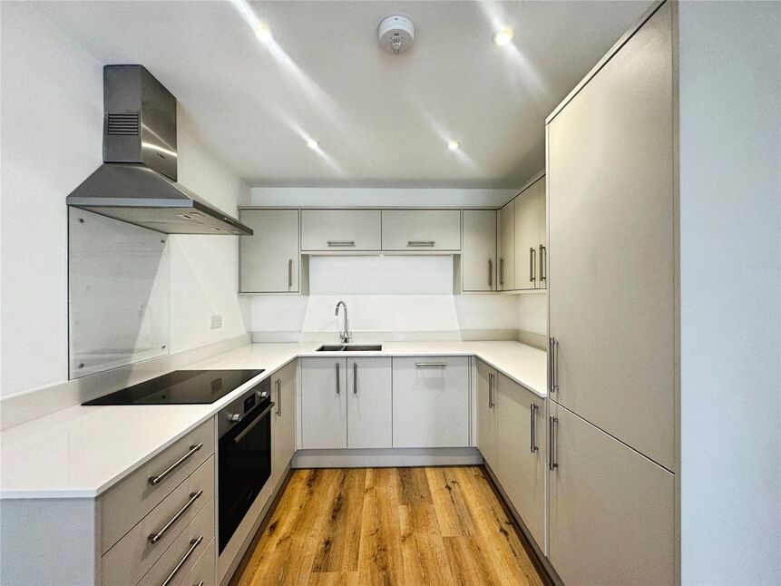 Kitchen / Dining Area