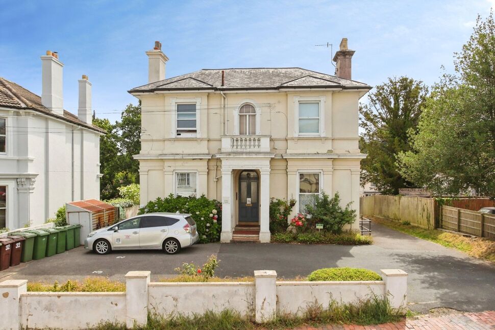 Main image of 1 bedroom Flat to rent, St. James Road, Tunbridge Wells, Kent, TN1