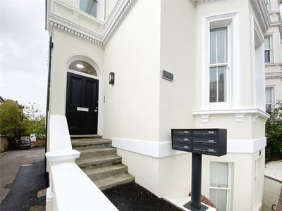 1 bedroom  Flat to rent