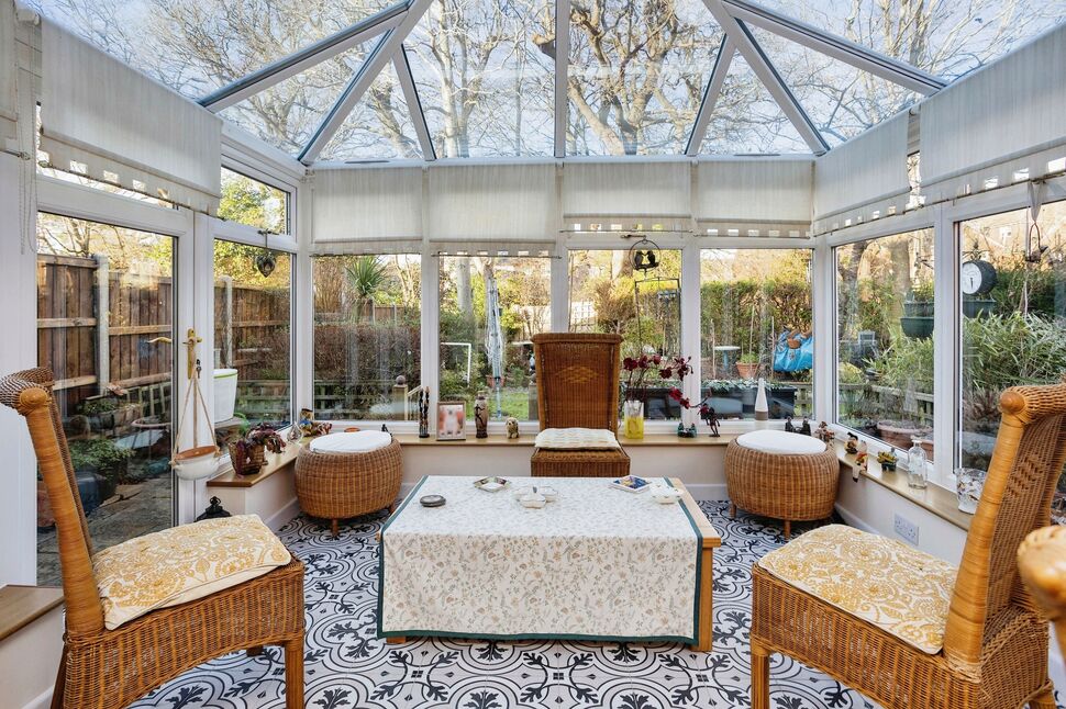 3 bedroom End Terrace House for sale, Hawkenbury Close, Tunbridge Wells