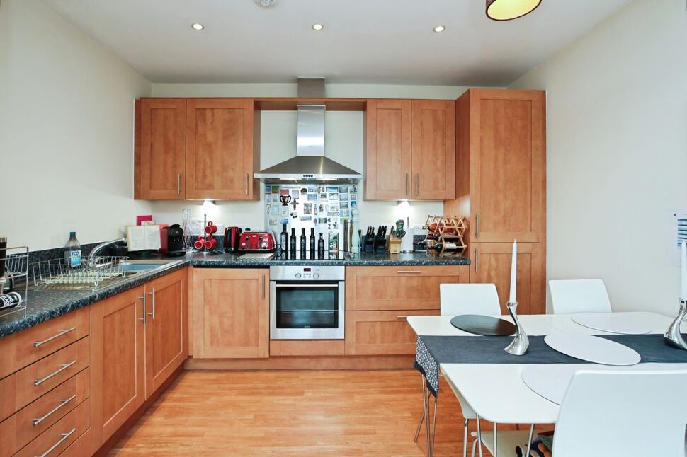 Kitchen / Living Room