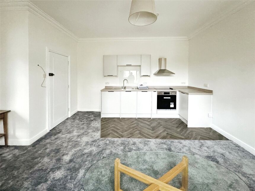 Kitchen / Living Room
