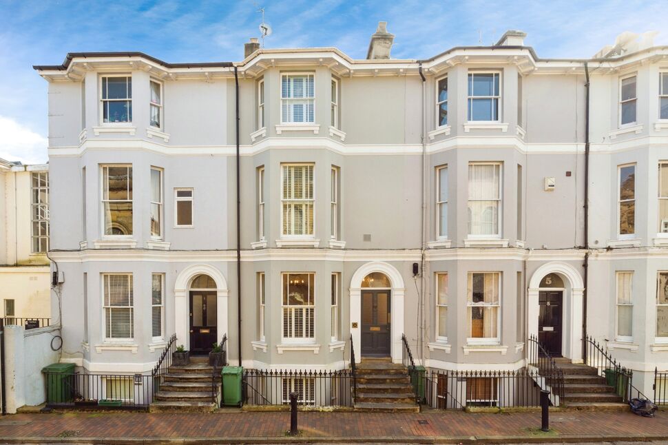 4 bedroom Mid Terrace House for sale, York Road, Tunbridge Wells, TN1