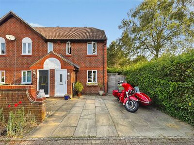 Hawkenbury Mead, 2 bedroom End Terrace House for sale, &pound;400,000