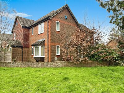 Hawkenbury Mead, 1 bedroom End Terrace House for sale, £220,000