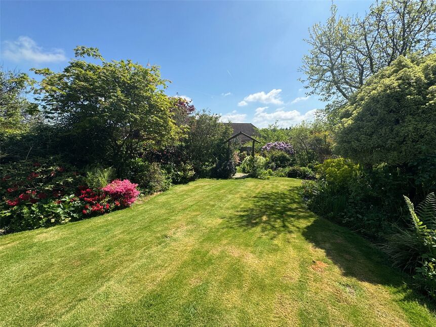 3 bedroom Semi Detached House for sale, Stone Cross Road, Wadhurst, TN5