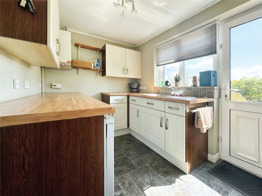 3 bedroom Semi Detached House for sale, Stone Cross Road, Wadhurst, TN5