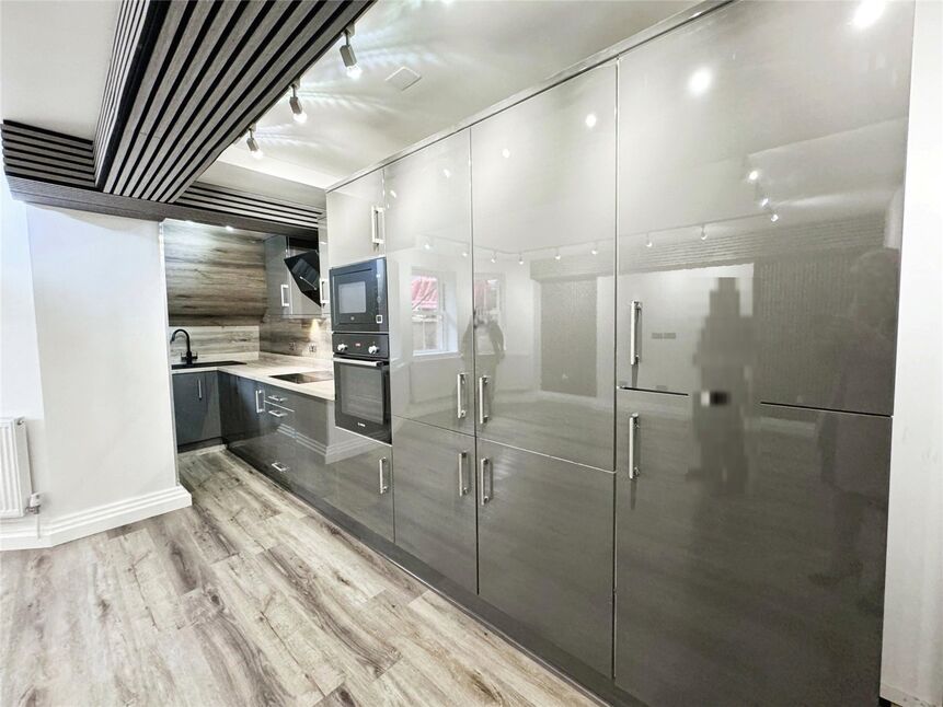 Kitchen / Living Room