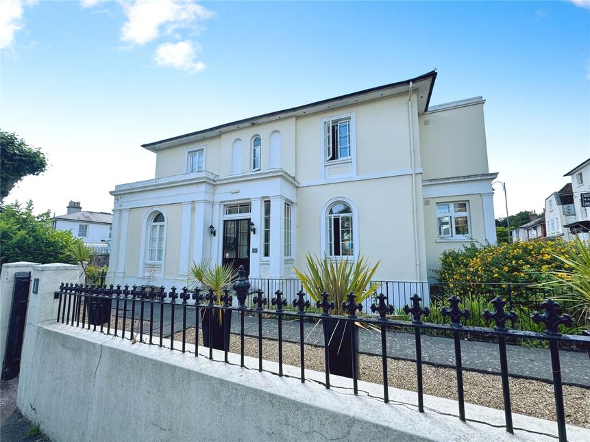 Main image of 1 bedroom  Flat for sale, Clarence Road, Tunbridge Wells, Kent, TN1