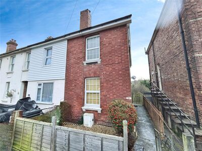 Clifton Road, 3 bedroom End Terrace House to rent, £1,850 pcm