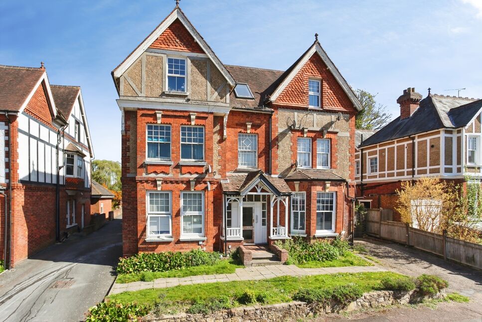 Main image of 1 bedroom Flat for sale, Molyneux Park Road, Tunbridge Wells, Kent, TN4