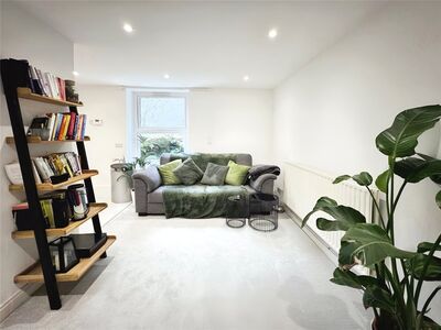 1 bedroom  Flat to rent