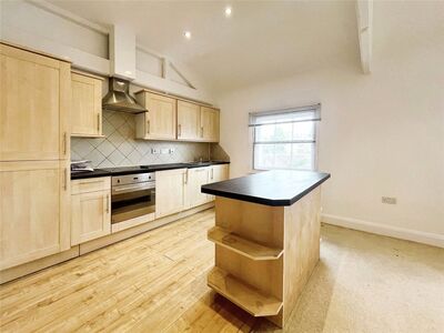 Nevill Street, 2 bedroom Flat to rent, &pound;1,750 pcm