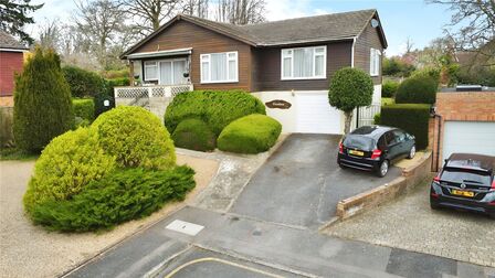 Portman Park, 3 bedroom Detached House for sale, £950,000
