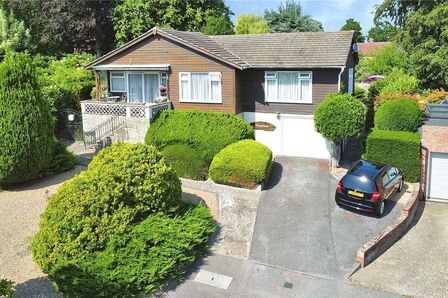 Portman Park, 3 bedroom Detached House for sale, &pound;850,000