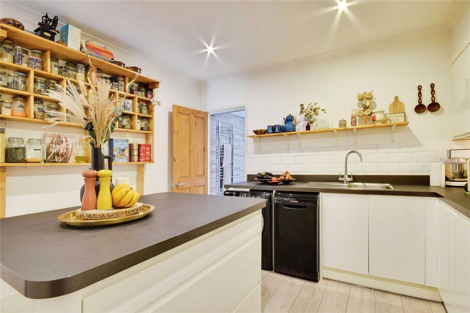 Kitchen / Breakfast Room