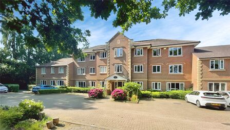 Bayhall Road, 2 bedroom  Flat for sale, £299,950
