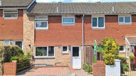 Liptraps Lane, 4 bedroom Mid Terrace House to rent, £2,000 pcm