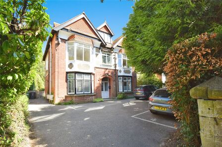 1 bedroom  Flat for sale