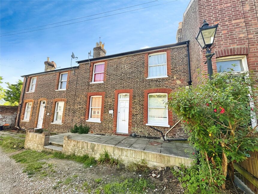 Main image of 2 bedroom Mid Terrace House for sale, Albion Road, Tunbridge Wells, Kent, TN1