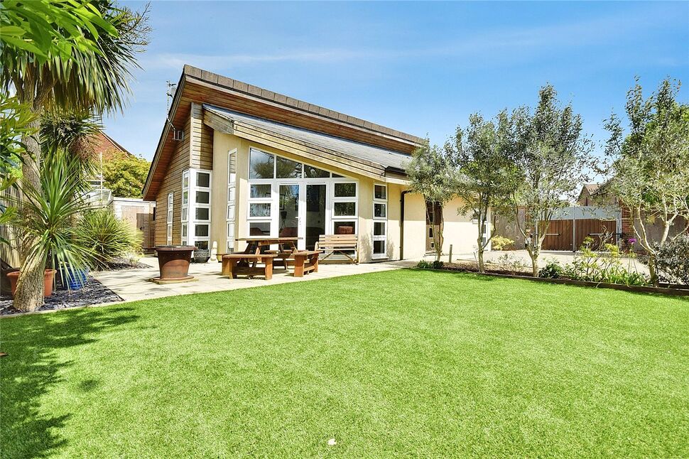 Main image of 2 bedroom Detached House for sale, Back Lane, Cross in Hand, East Sussex, TN21