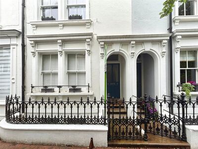 1 bedroom  Flat for sale