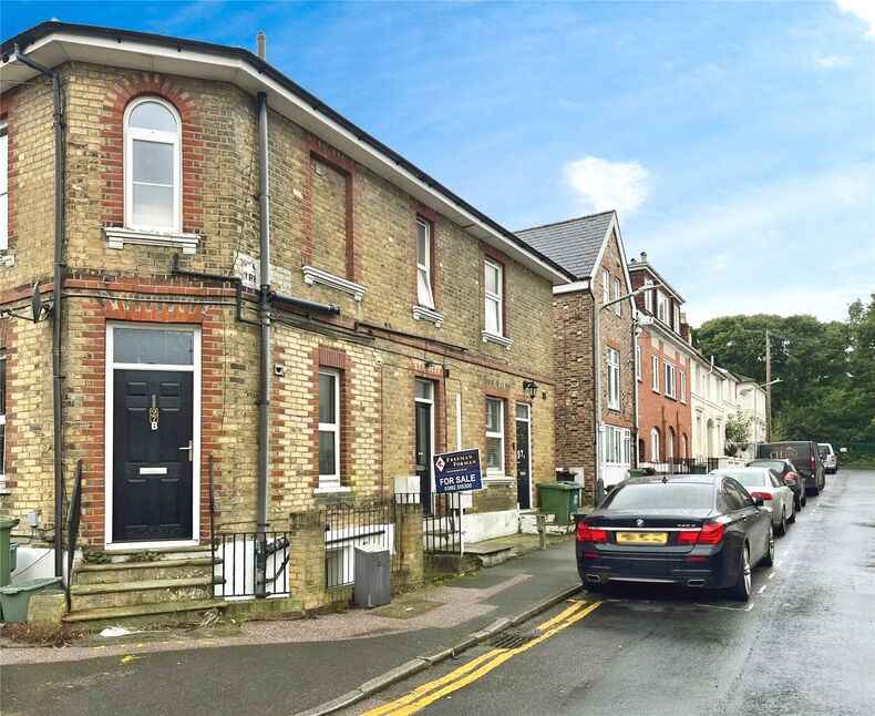 Main image of 1 bedroom Flat to rent, Goods Station Road, Tunbridge Wells, Kent, TN1