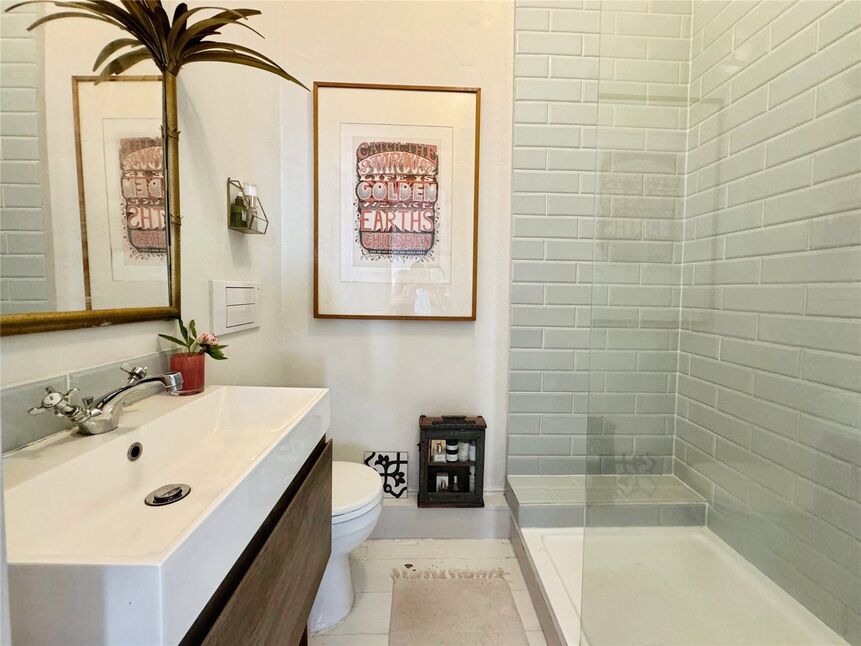 Shower Room WC