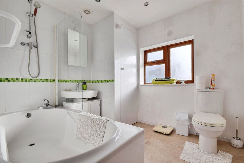 Family Bathroom WC