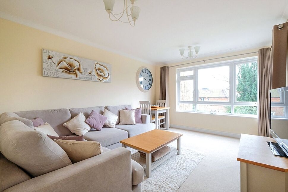 Main image of 2 bedroom Flat to rent, Chilston Road, Tunbridge Wells, Kent, TN4