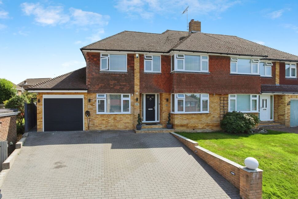 4 bedroom Semi Detached House for sale
