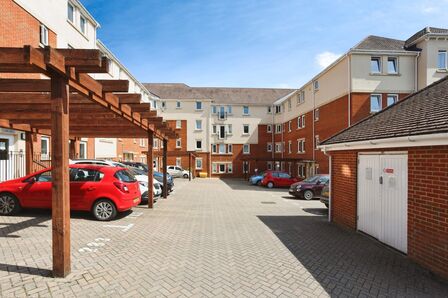 2 bedroom  Flat for sale