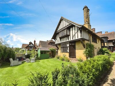 3 bedroom End Terrace House for sale