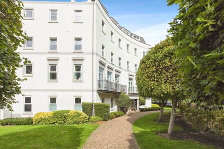 1 bedroom  Flat for sale