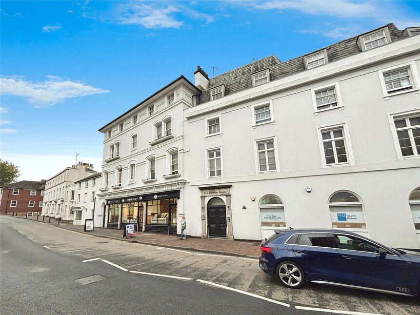 Main image of 2 bedroom Flat to rent, Nevill Street, Tunbridge Wells, Kent, TN2