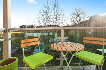 1 bedroom Flat for sale
