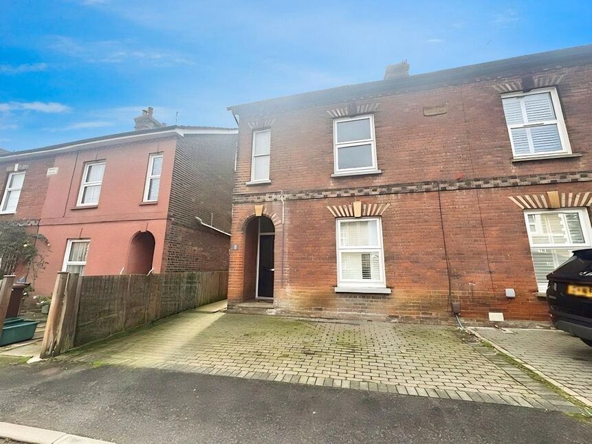 Main image of 4 bedroom Semi Detached House for sale, Albert Road, Tonbridge, Kent, TN9