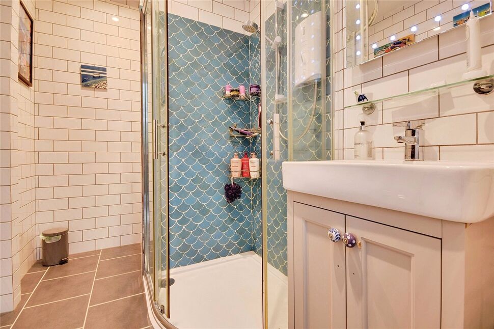 Shower Room WC