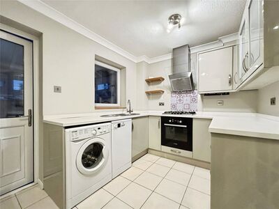 2 bedroom End Terrace House to rent