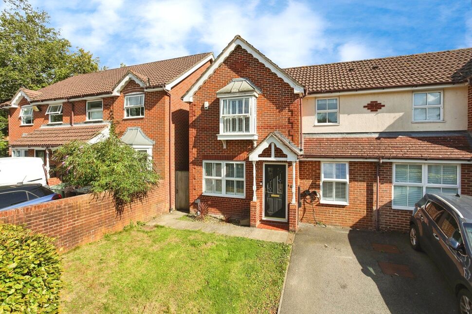 Main image of 3 bedroom Semi Detached House to rent, Teise Close, Tunbridge Wells, Kent, TN2