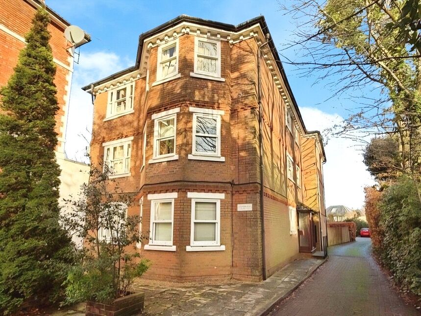 Main image of 2 bedroom Flat to rent, Lansdowne Road, Tunbridge Wells, Kent, TN1