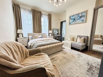 Mount Pleasant Road, 3 bedroom Flat to rent, &pound;1,850 pcm