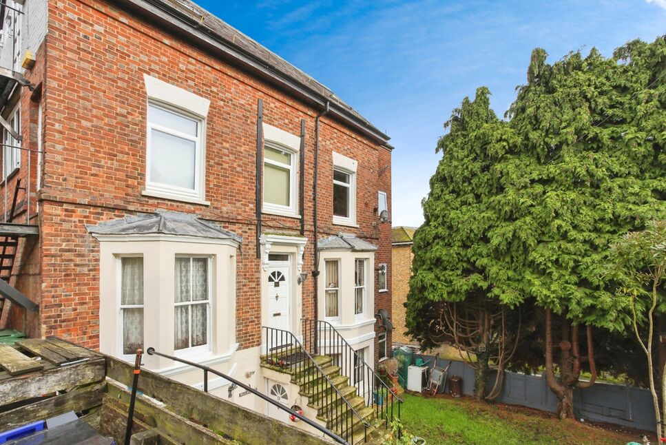 Main image of 1 bedroom Flat for sale, Rock Villa Road, Tunbridge Wells, Kent, TN1