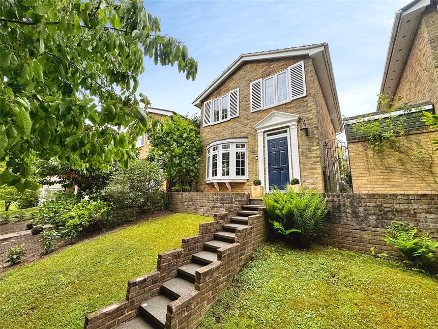 Main image of 3 bedroom Detached House for sale, Mendip Walk, Tunbridge Wells, Kent, TN2