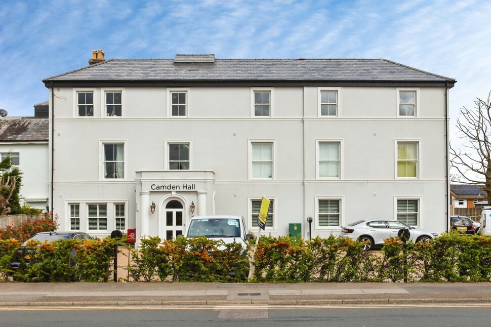Main image of 2 bedroom Flat for sale, High Street, Pembury, Kent, TN2