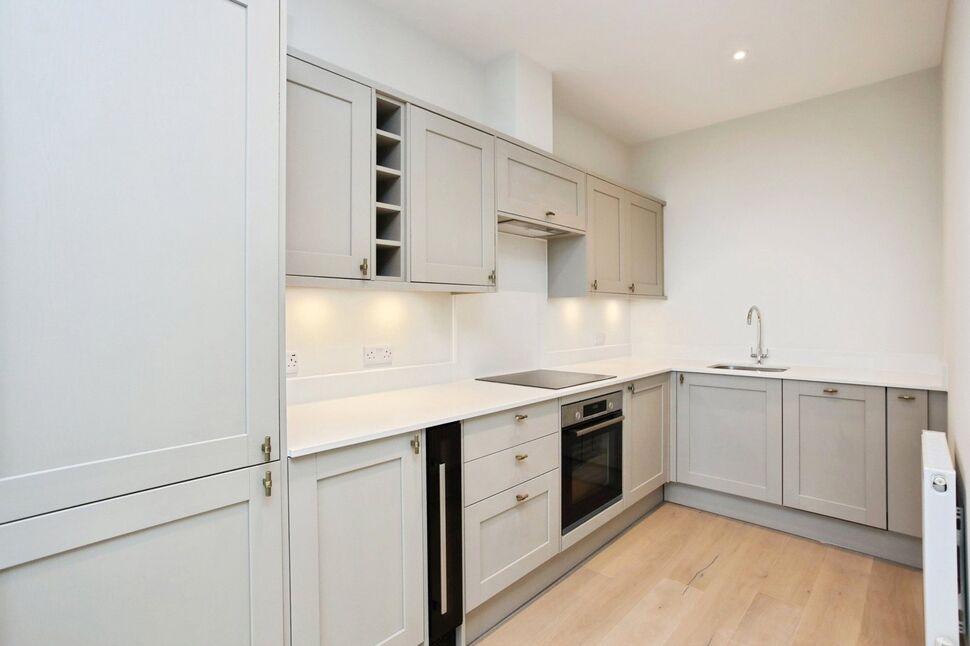 Main image of 2 bedroom Flat to rent, High Street, Pembury, Kent, TN2