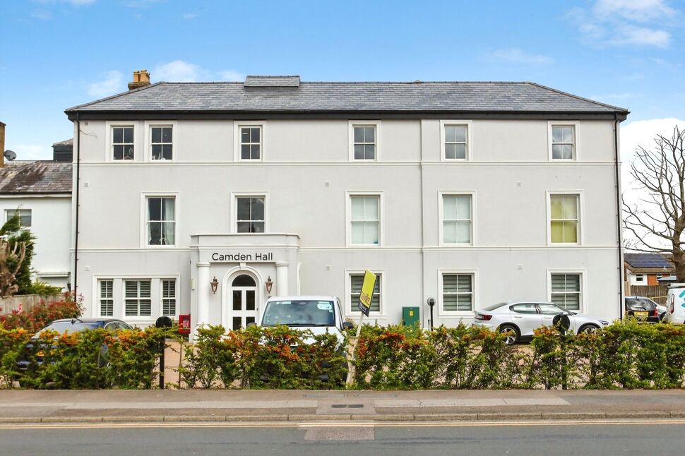 Main image of 2 bedroom Flat to rent, High Street, Pembury, Kent, TN2